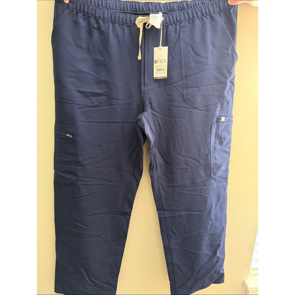 Figs Men's Navy Cargo Scrub Pants with Drawstring Waist